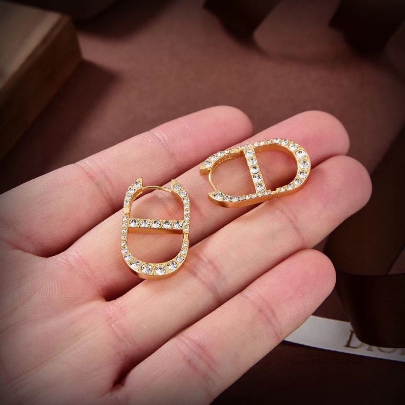 chr1st1an D10r earrings